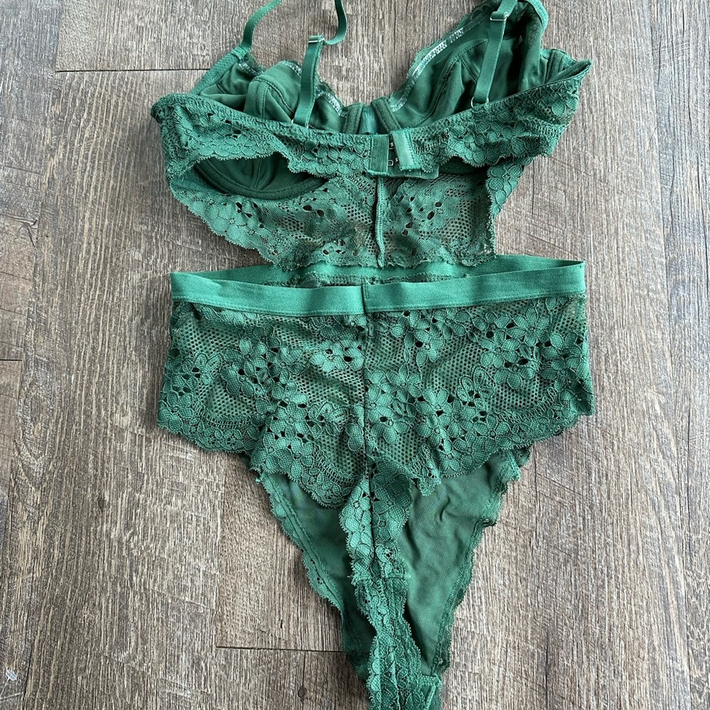 Green lingerie body suit - Picture 2 of 2